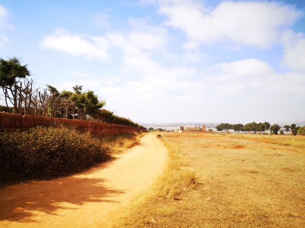2-terrains-avec-belle-vue-a-vendre-a-ambohidratrimo-big-0