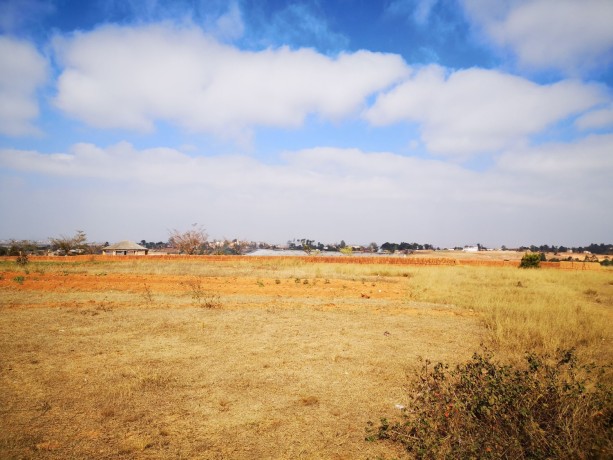 2-terrains-avec-belle-vue-a-vendre-a-ambohidratrimo-big-2