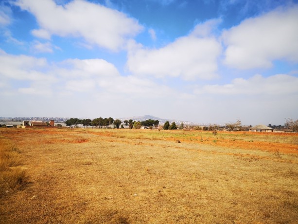 2-terrains-avec-belle-vue-a-vendre-a-ambohidratrimo-big-1